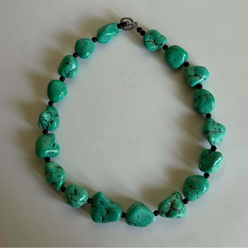 Chic Turquoise Stone Necklace